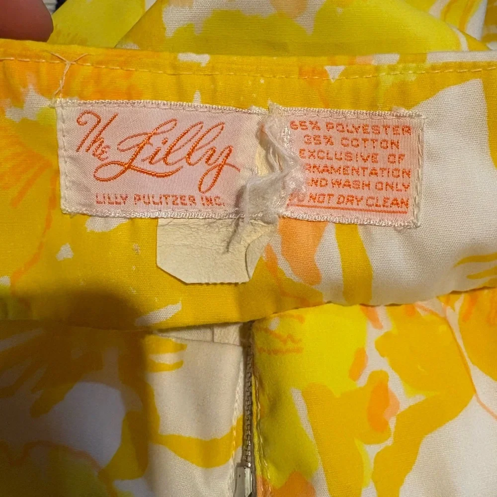 Lilly Pulitzer size tag